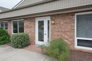 3717 University Dr, Durham NC - Live-Work Space