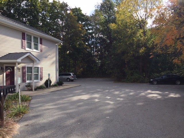 1076 Main St, Fishkill, NY for lease - Building Photo - Image 3 of 5