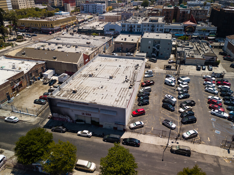 710-720 S Lake St, Los Angeles, CA for sale - Building Photo - Image 2 of 4