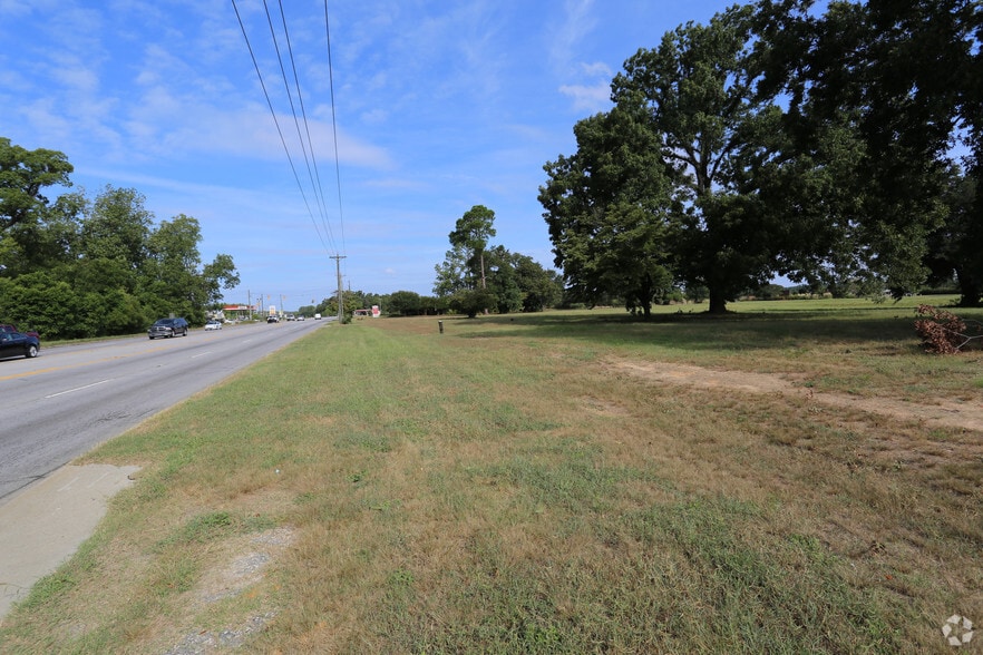 1901 Camden Hwy, Sumter, SC 29153