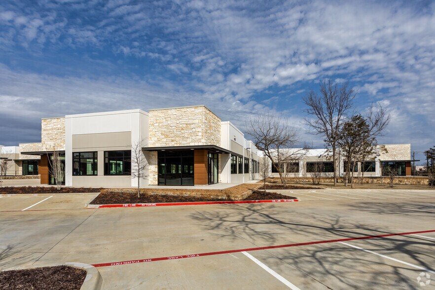 380 S Nolen Dr, Southlake, TX for lease - Building Photo - Image 1 of 6