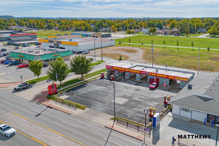 Gorilla Car Wash Portfolio portfolio of 6 properties for sale on LoopNet.com - Building Photo - Image 3 of 10