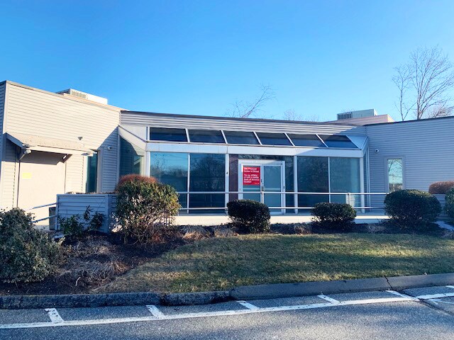 68 Boston Post Rd, Waterford, CT for sale Building Photo- Image 1 of 1