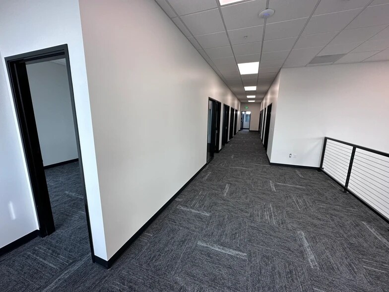 15205 SW Arrow St, Sherwood, OR for lease - Interior Photo - Image 3 of 14