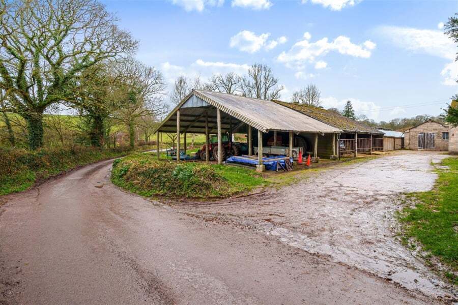 Coleford, Crediton for sale Primary Photo- Image 1 of 3