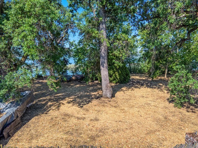 14089 Lakeshore Dr, Clearlake, CA for sale - Building Photo - Image 2 of 7