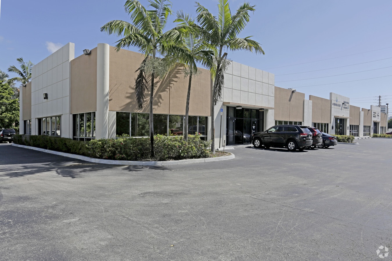 20880-w-dixie-hwy-miami-fl-33180-loopnet