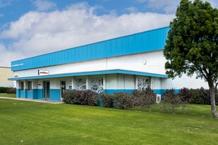 Kauhi Commercial Center - Warehouse