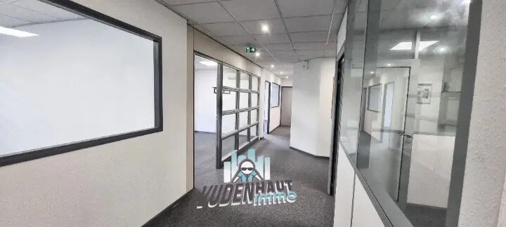 Office in Labège for lease - Interior Photo - Image 1 of 9