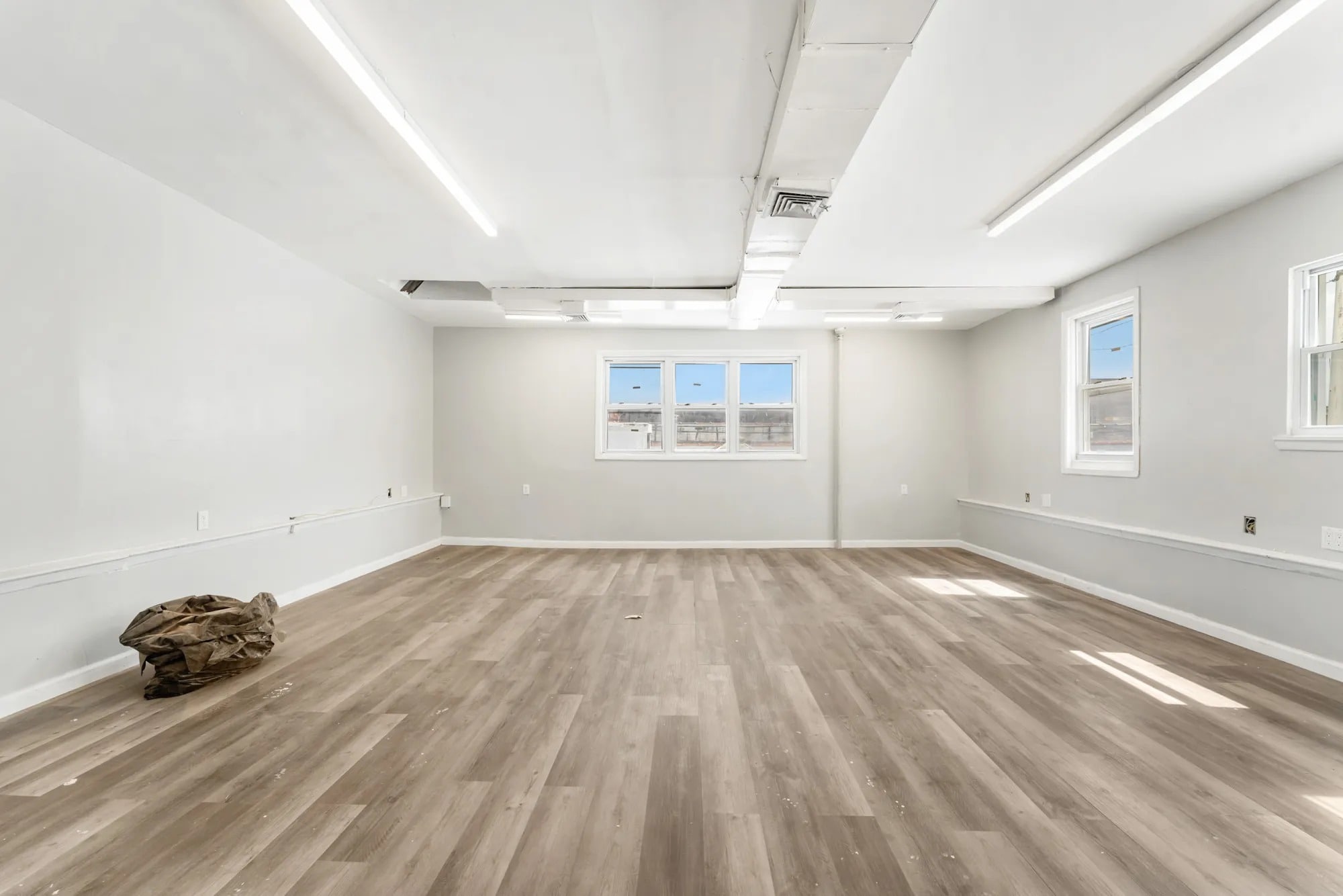 1355 - 1357 60th Street St, Brooklyn, NY for lease Interior Photo- Image 1 of 11