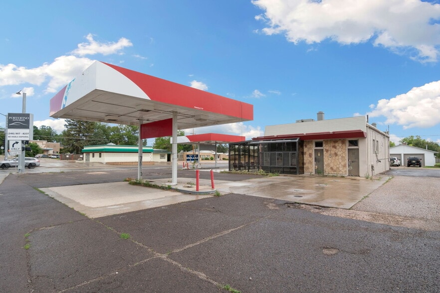 1822 Logan Ave, Cheyenne, WY for sale - Building Photo - Image 3 of 49