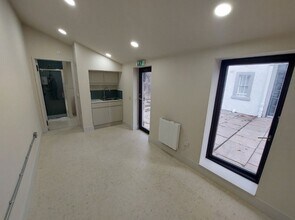 11-12 Melville Ter, Stirling for lease Interior Photo- Image 2 of 2