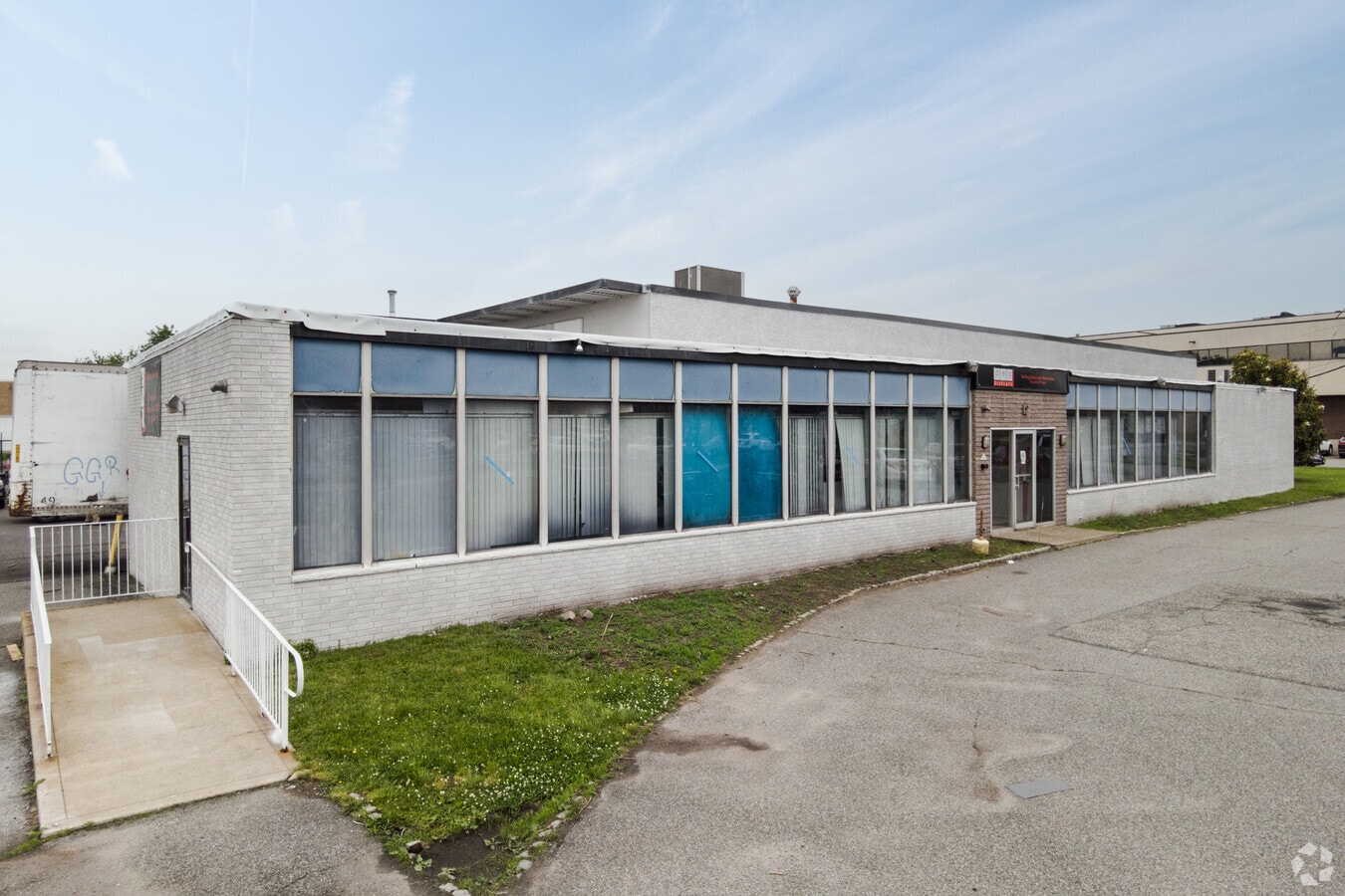 12 Empire Blvd, Moonachie, NJ 07074