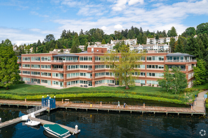 5400 Carillon Pt, Kirkland, WA for lease - Primary Photo - Image 1 of 5