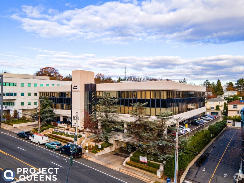 833 Northern Blvd, Great Neck, NY for lease - Building Photo - Image 1 of 14