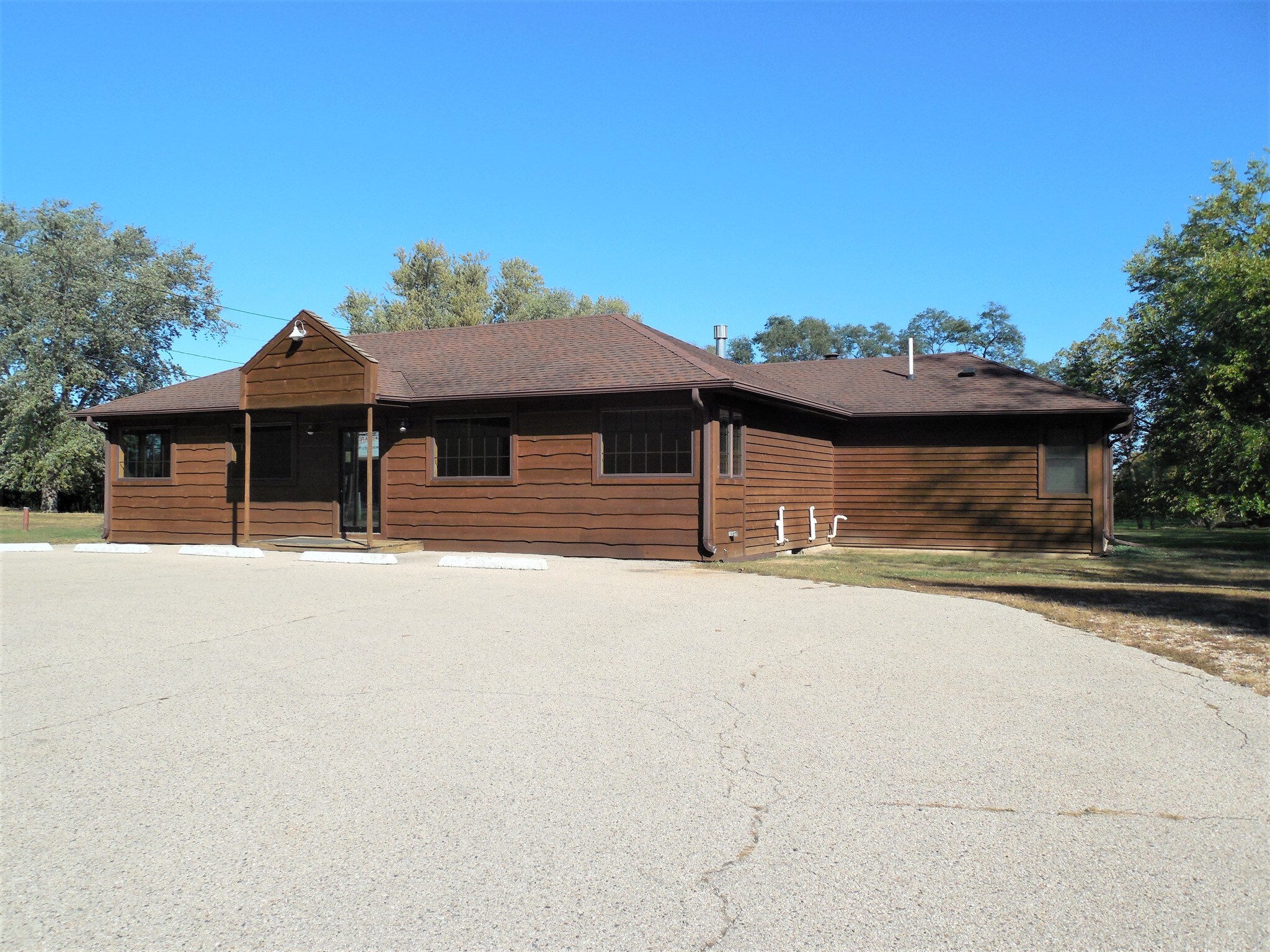 N1806 Linn Rd, Lake Geneva, WI for sale Building Photo- Image 1 of 1