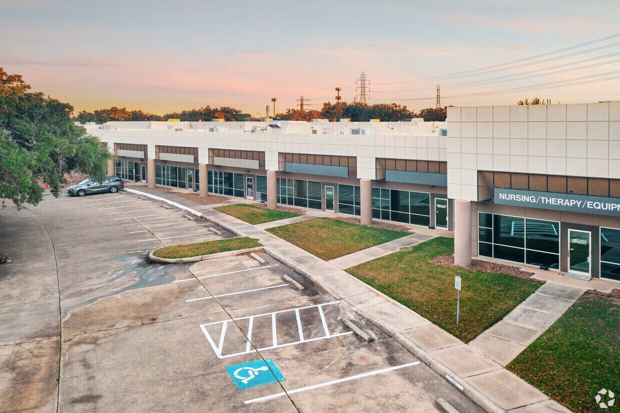 12500 Network Blvd, San Antonio, TX for sale Primary Photo- Image 1 of 1