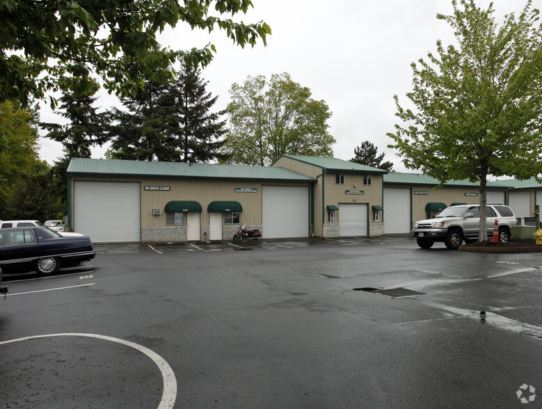 8136-8154 SW Durham Rd, Portland, OR for lease - Building Photo - Image 3 of 13