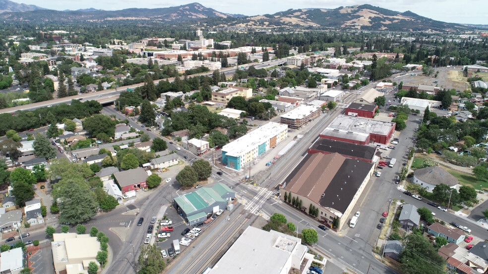 8 W 9th St, Santa Rosa, CA for sale - Building Photo - Image 2 of 21