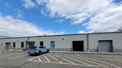 58-60 S Jefferson Rd, Whippany, NJ for lease Building Photo- Image 1 of 5