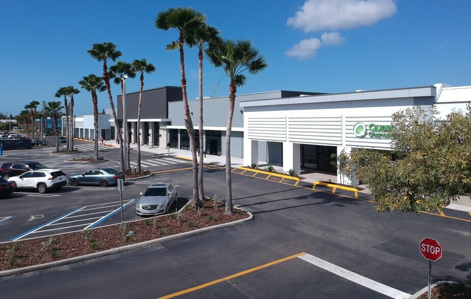 5502-5726 Cortez Rd W, Bradenton, FL for lease - Building Photo - Image 1 of 9