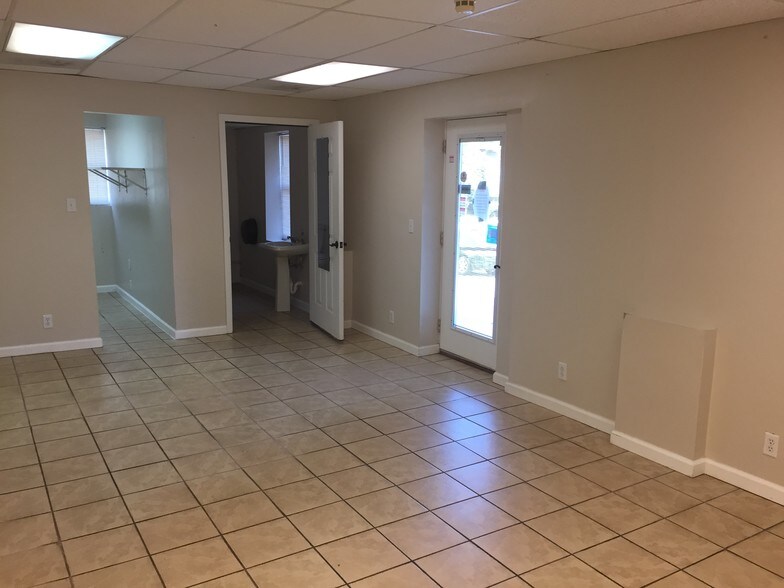 3832 Martin Mill Pike, Knoxville, TN 37920