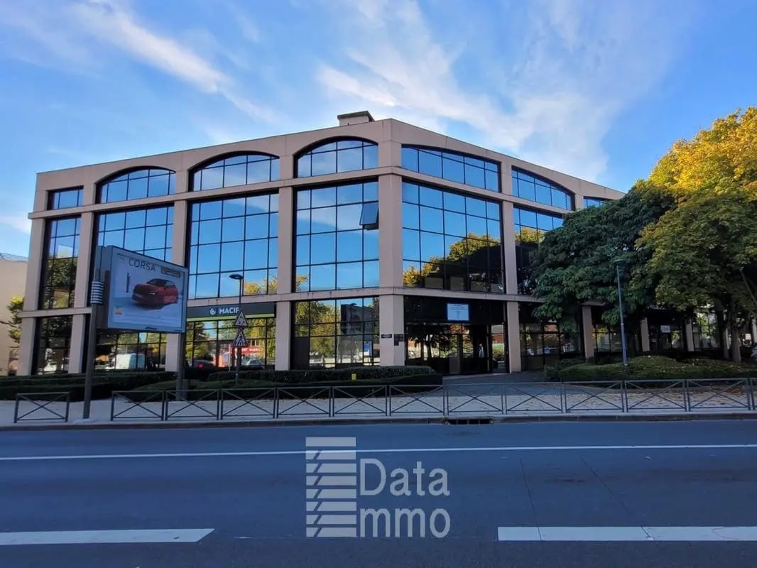 Office in Torcy for lease Building Photo- Image 1 of 19