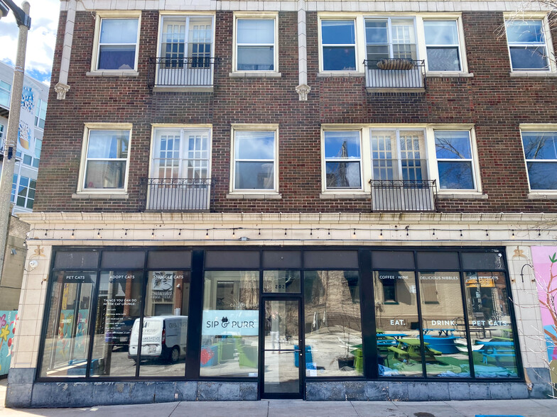 2238 N Farwell Ave, Milwaukee, WI for lease - Building Photo - Image 2 of 10