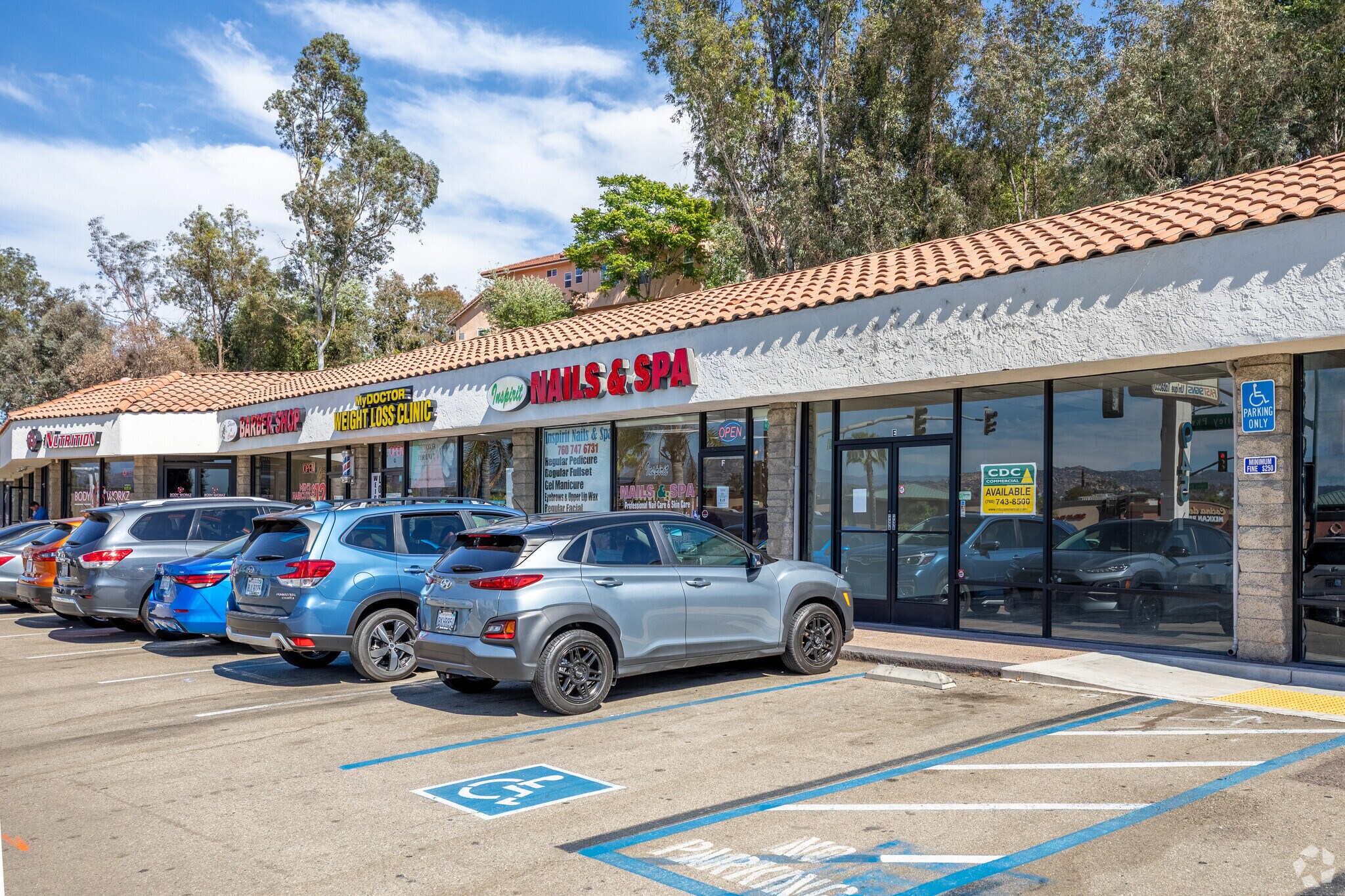 945 W Valley Pky, Escondido, CA 92025 945 W Valley Parkway