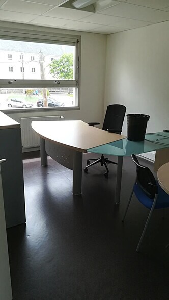 40 Rue Du Croisic, Saint-Nazaire for lease - Interior Photo - Image 1 of 17