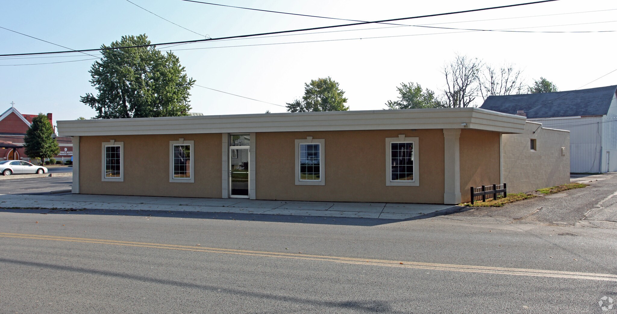 107-109 S Greenlawn Ave, Lima, OH for sale Primary Photo- Image 1 of 1