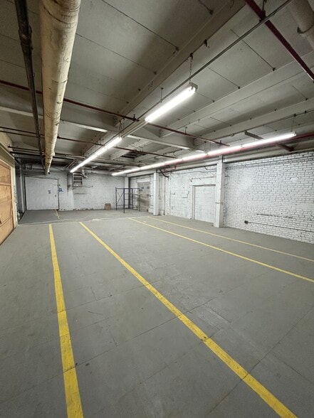 18 Bay St, Brooklyn, NY for sale - Building Photo - Image 1 of 24