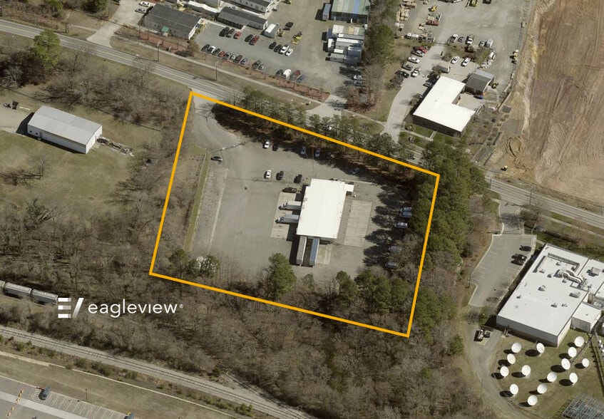 920 Ellis Rd, Durham, NC for sale - Building Photo - Image 1 of 1