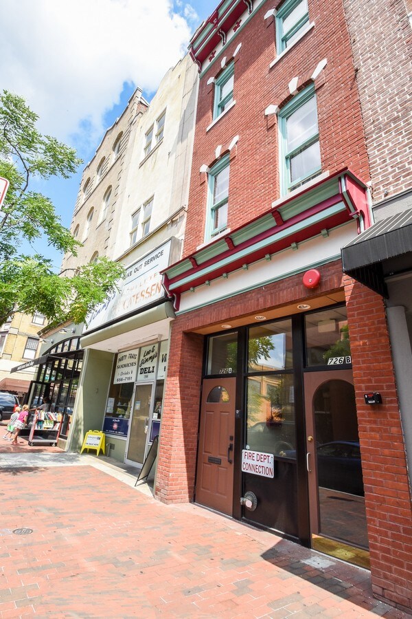 726 N Market St, Wilmington, DE 19801