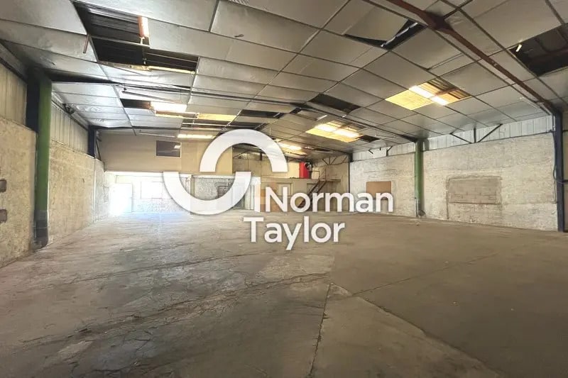 Office in Saint-Jean-de-Védas for lease - Interior Photo - Image 1 of 4