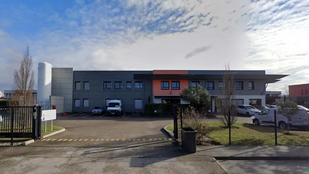 6 Rue De Lombardie, Saint-Priest for lease - Building Photo - Image 3 of 7