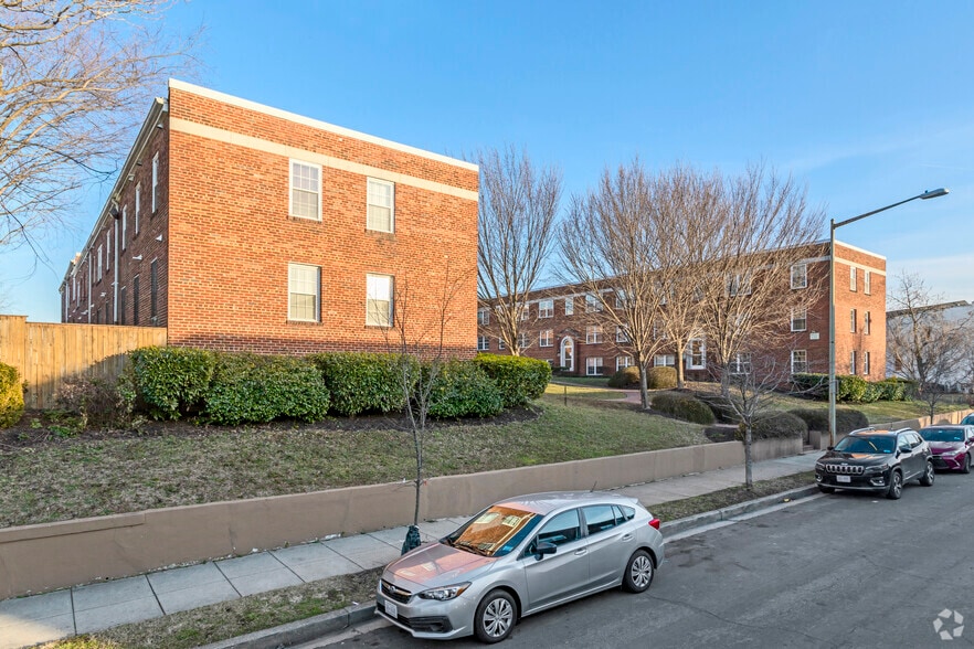 201 16th St NE, Washington, DC for sale - Building Photo - Image 3 of 13