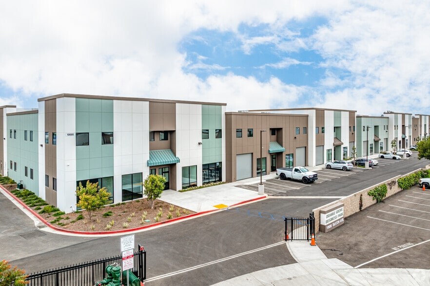 10680 Silicon Ave, Montclair, CA for lease - Primary Photo - Image 1 of 30