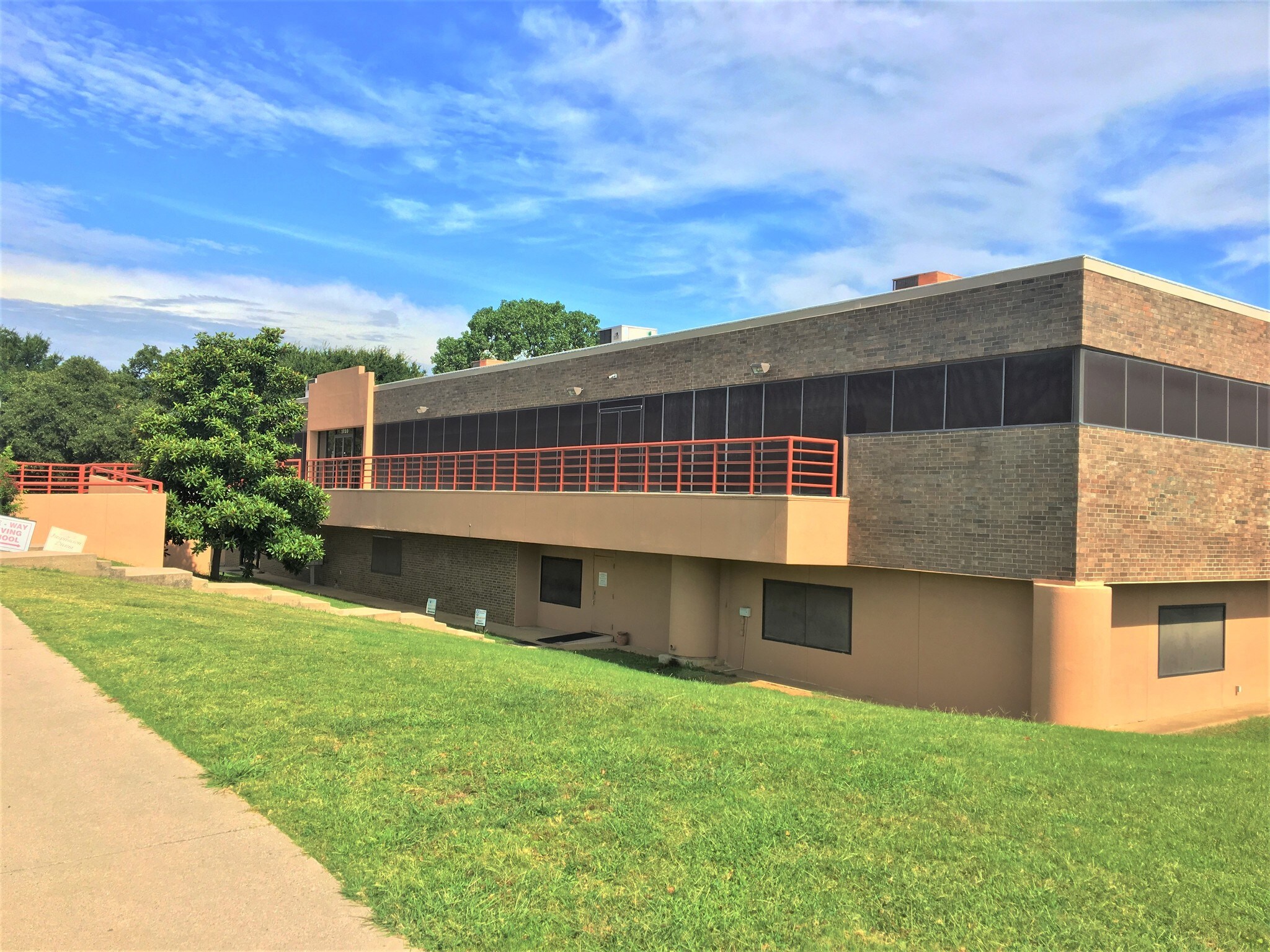 1720 S Edmonds Ln, Lewisville, TX for sale Building Photo- Image 1 of 1