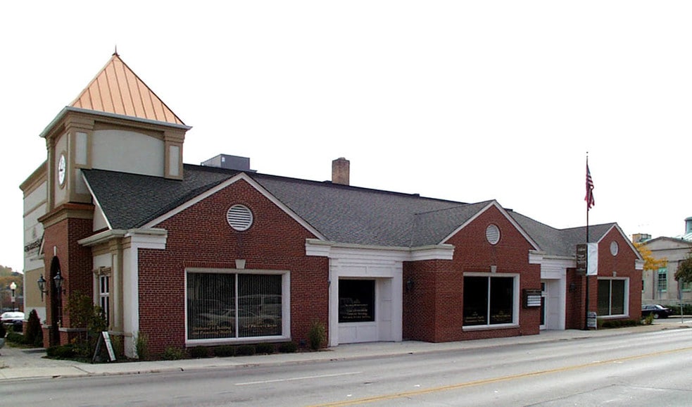 24 S 2nd St, St Charles, IL for sale - Primary Photo - Image 2 of 4