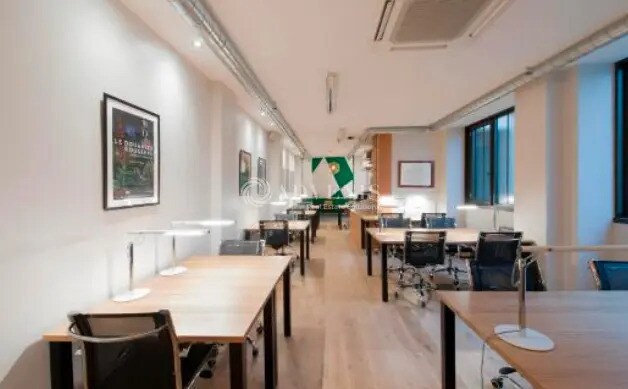 Office in Paris for lease Interior Photo- Image 1 of 5