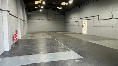 31-37 Timothys Bridge Rd, Stratford Upon Avon for lease Interior Photo- Image 1 of 7