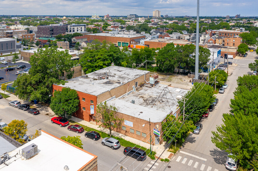 1900 W Hubbard St, Chicago, IL for lease - Building Photo - Image 1 of 16