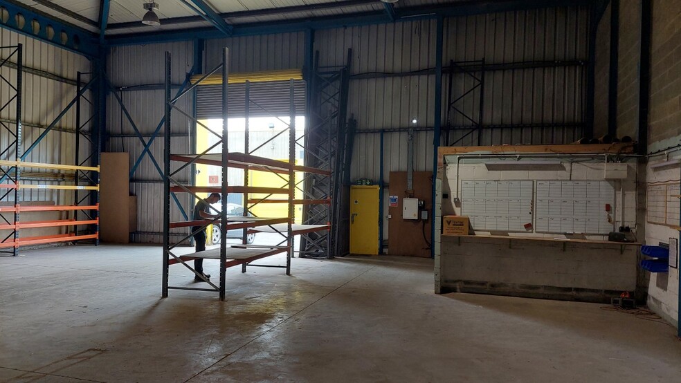 24 Withey Ct, Ystrad Mynach for lease - Building Photo - Image 2 of 4