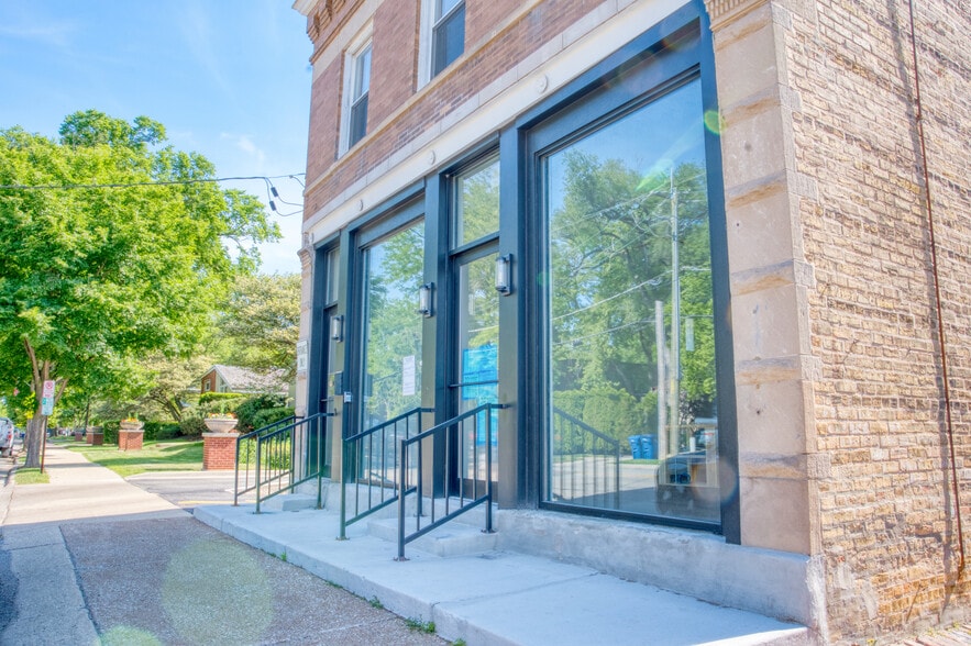 418 Ridge Rd, Wilmette, IL for lease - Building Photo - Image 2 of 8