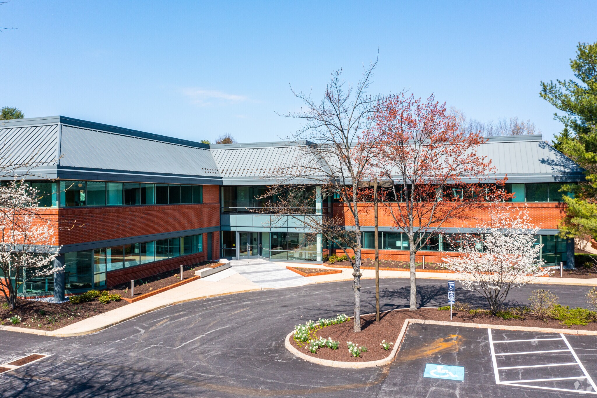 600 Lee Rd, Wayne, PA for sale Primary Photo- Image 1 of 1