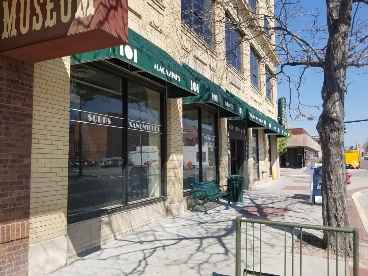 1720 Carey Ave, Cheyenne, WY 82001