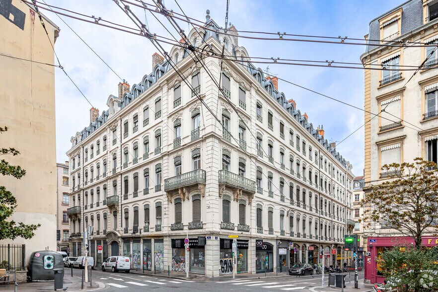 Multifamily in Lyon for sale - Building Photo - Image 2 of 2