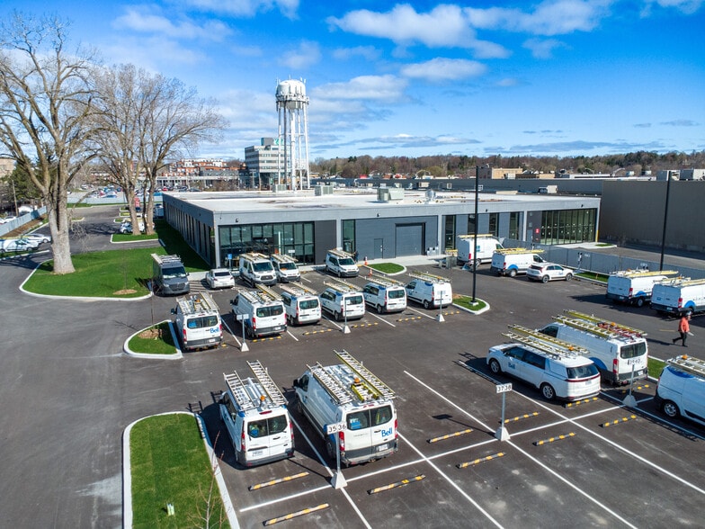 99 Boul Du Curé-Labelle, Sainte-therese, QC for lease - Building Photo - Image 3 of 4