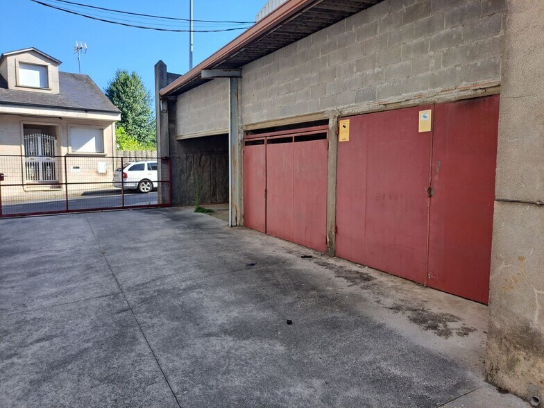 Retail in A Estrada for lease - Building Photo - Image 2 of 43